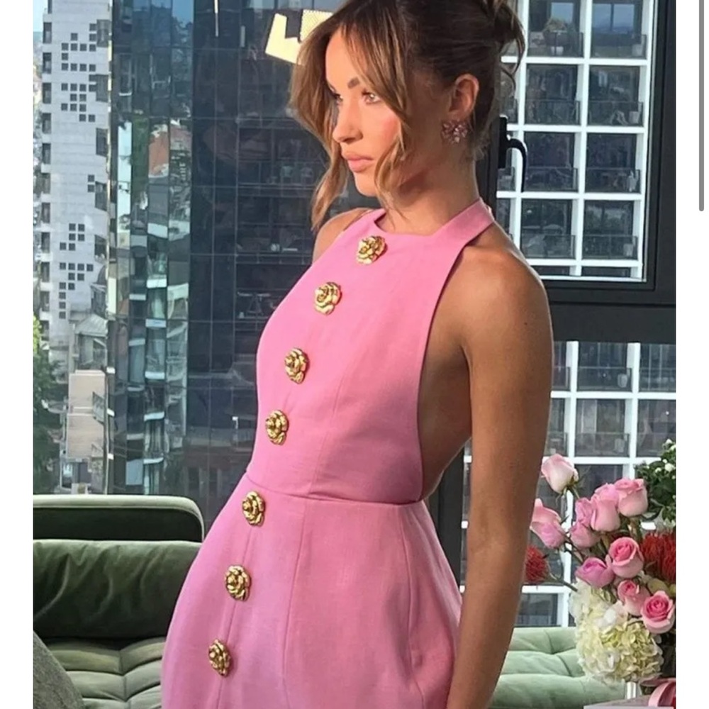 Pink dress size medium from “Sunfere”